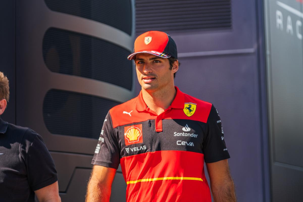 Carlos Sainz' oude Ferrari SF90 staat te koop: goede deal of veel te duur?