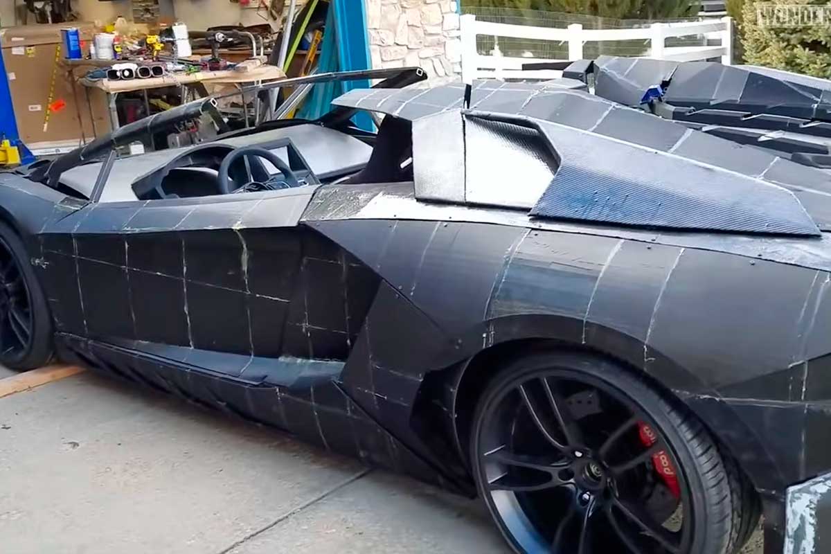 Hij maakt een 3D-geprinte Lamborghini in zijn tuin voor 17.000 € en weigert vervolgens een enorm aanbod