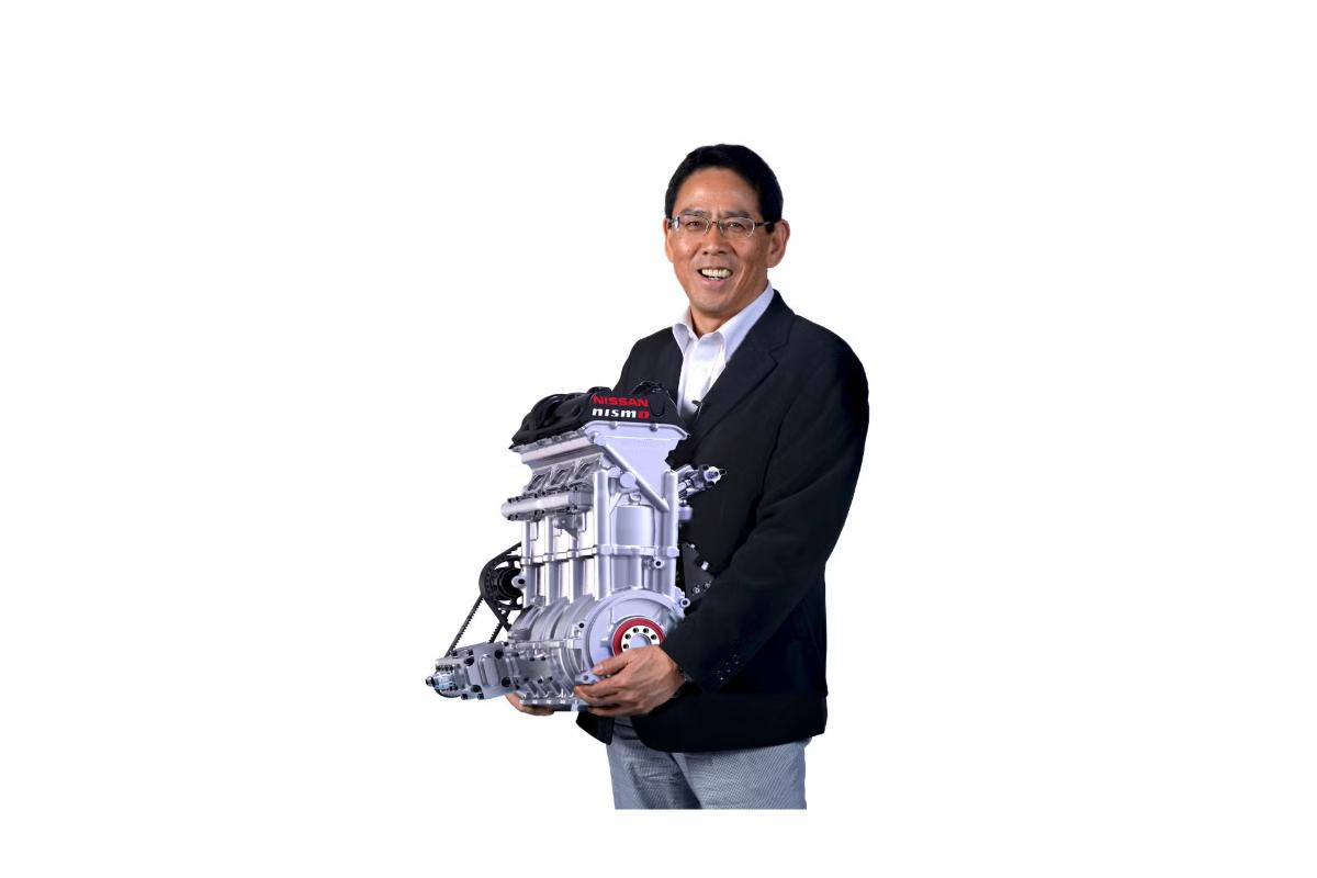 Nissan creëert een 400 pk motor die slechts 40 kg weegt en past in een handbagagekoffer, de autowereld was niet klaar